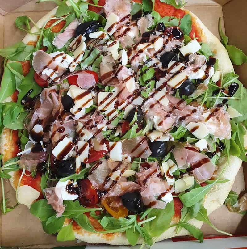 Restaurant Divina Pizza à La Mure, France