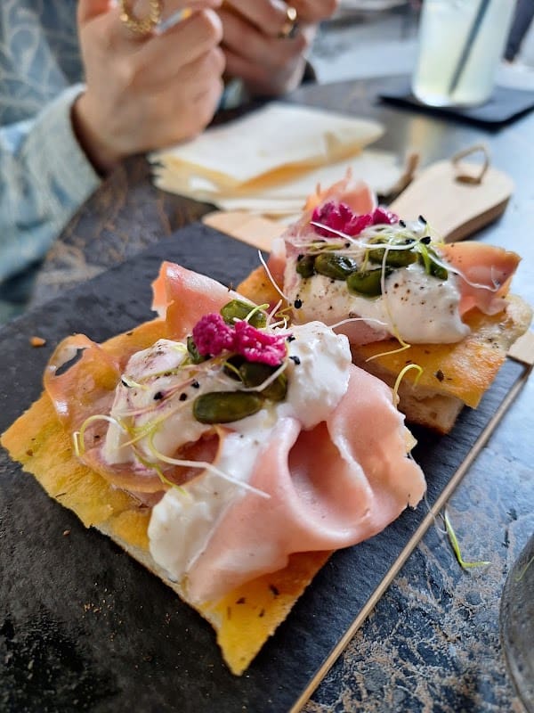 Di’Vino – Restaurant Italien & Bar à Vins à Fontainebleau, France