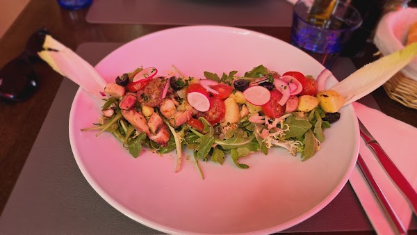 Restaurant Docks Café à Cap-d'Ail, France