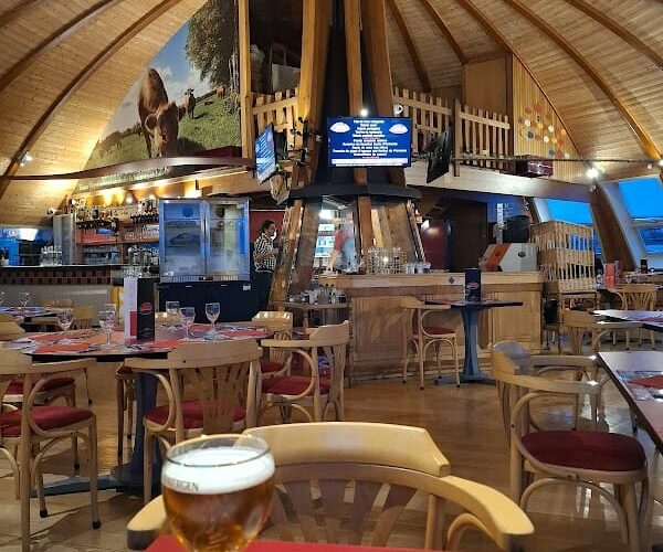 Restaurant Domespace Grill à Sainte-Feyre, France