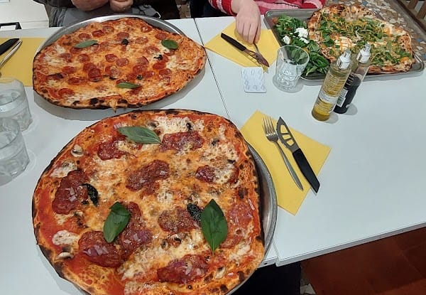 Restaurant Don Pepe Pizzeria à Boulogne-Billancourt, France