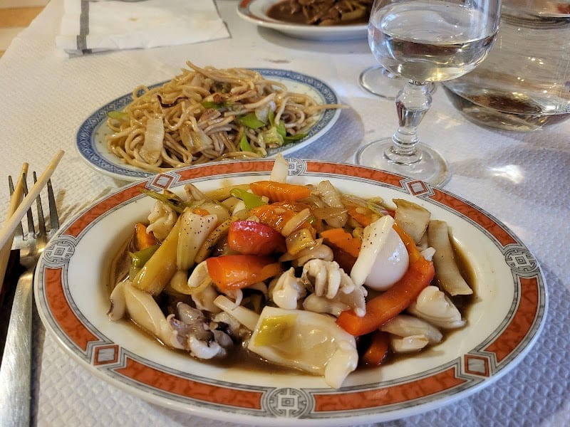 Restaurant Dragon D’or à Decazeville, France