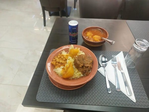 DZ Restaurant à Orly, France