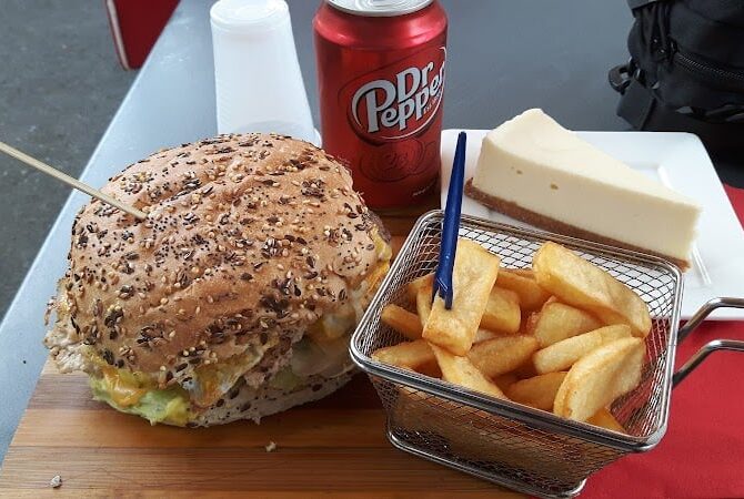 Restaurant Eat’s Time à Trappes, France