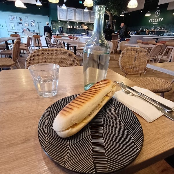 Restaurant Édouard Brasserie à Amilly, France