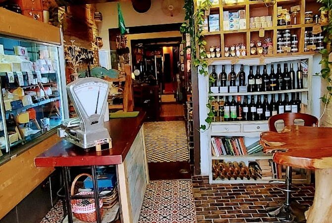 Restaurant El Librero Tapas Y Quesos à Sevilla, Espagne