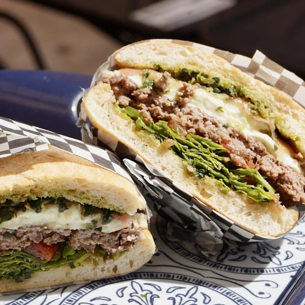 Restaurant Eliott ‘n’ Bobbie’s à Villefranche-sur-Mer, France