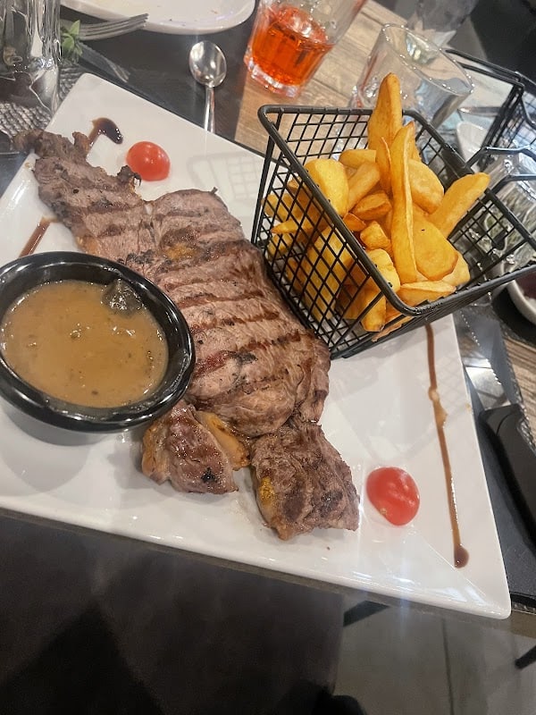 Restaurant Embers_kitchen&coffee à Vénissieux, France