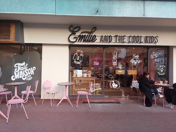 Restaurant Emilie and the cool kids à Aix-les-Bains, France