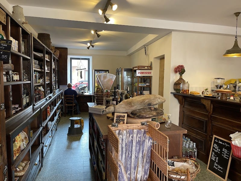 Restaurant Épicerie Castellani à Piana, France