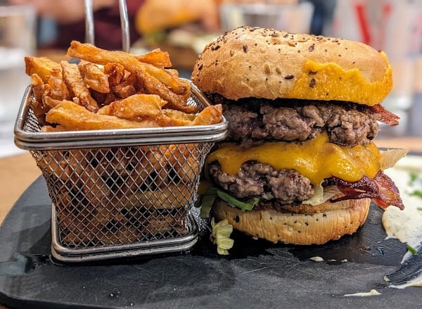 Restaurant ERNEST INN Le Mans à Le Mans, France