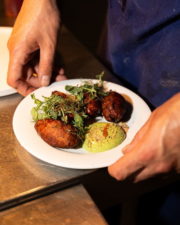 Restaurant es/pacio à Saint-Cyr-sur-Mer, France