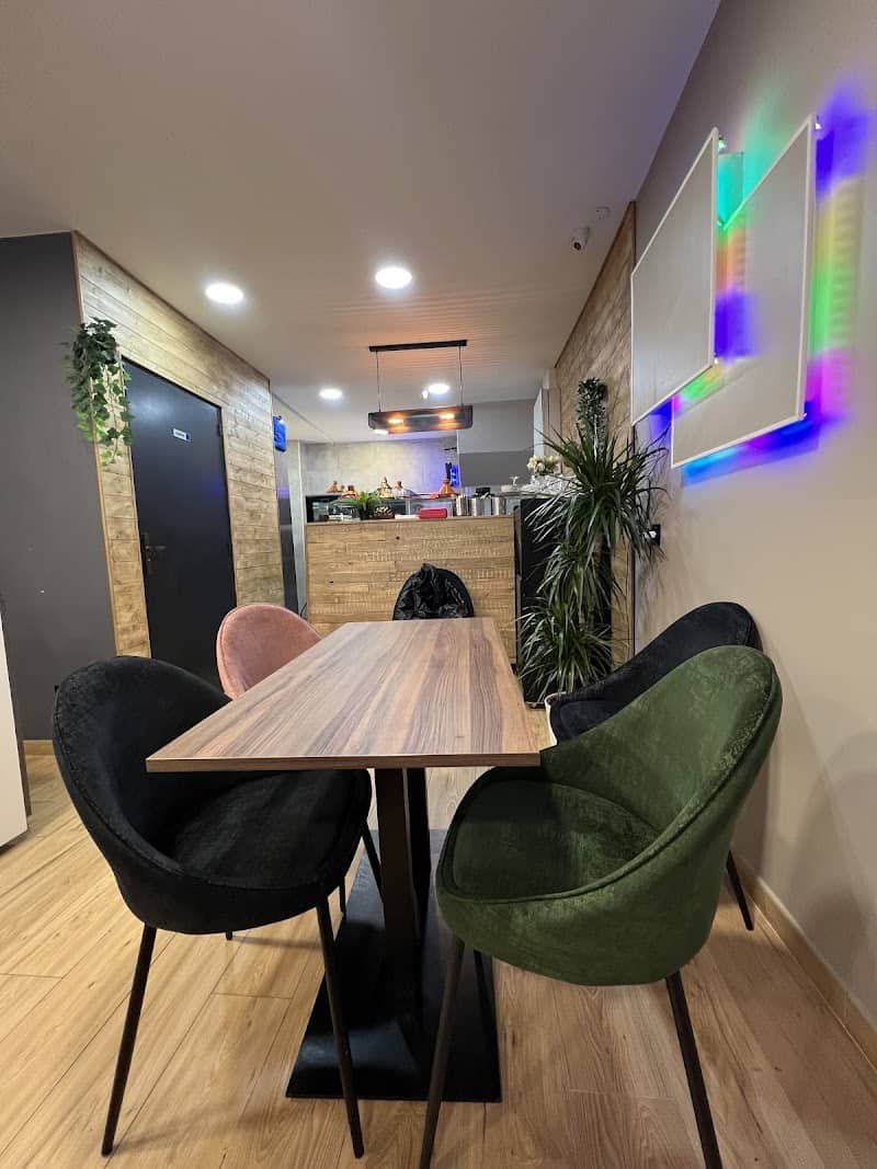 Restaurant FABULOUS mantes la jolie à Mantes-la-Jolie, France