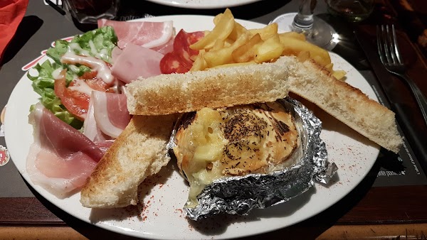 Restaurant Family Pub à Calais, France