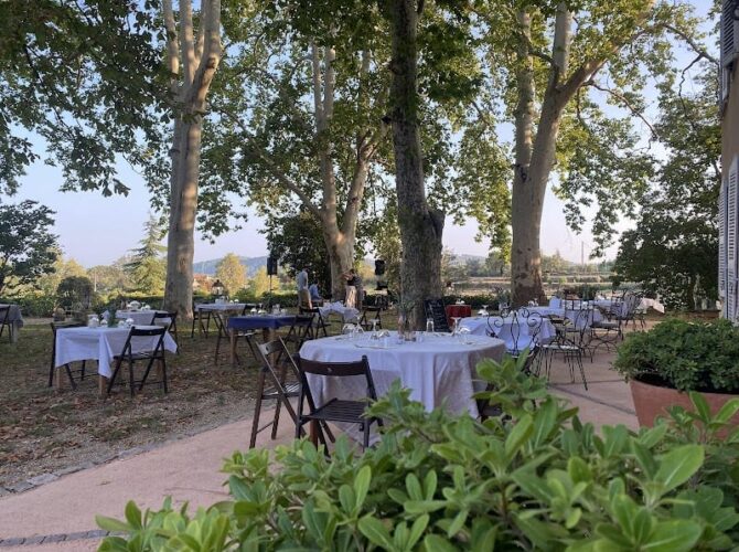 Restaurant Ferme Auberge du Château des Salles à Draguignan, France