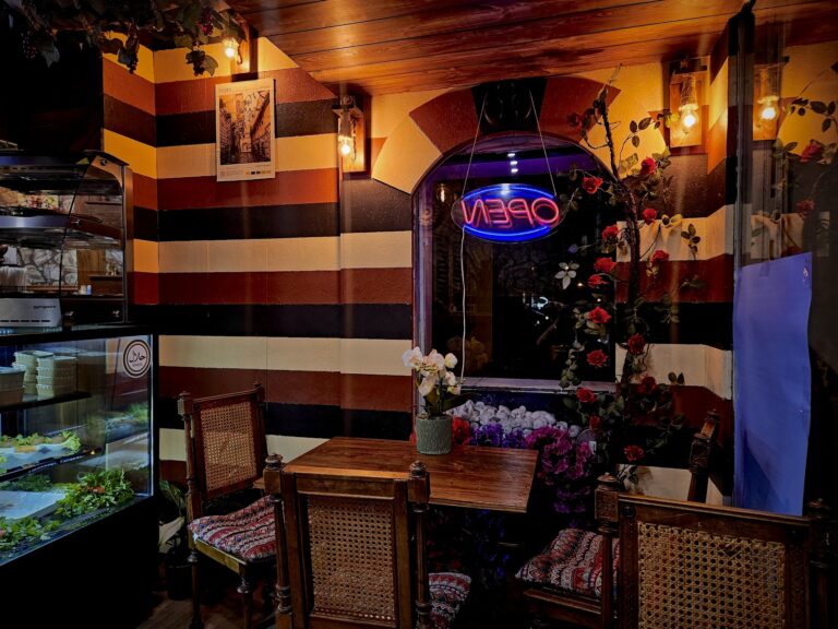 Restaurant Feuilles De Vigne à Pully, Suisse — photo 1