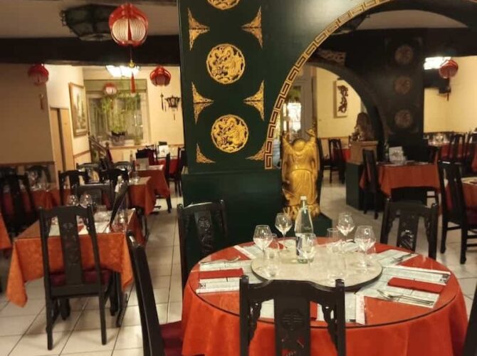 Restaurant Fleur de Lotus à Saint-Junien, France