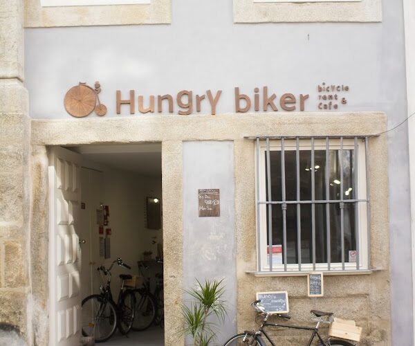 Restaurant Floresta cafe by Hungry biker à porto, Portugal