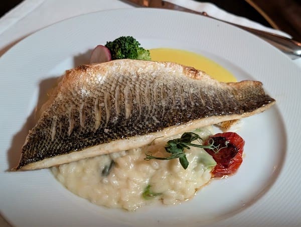 Flow Restaurant & Bar à porto, Portugal