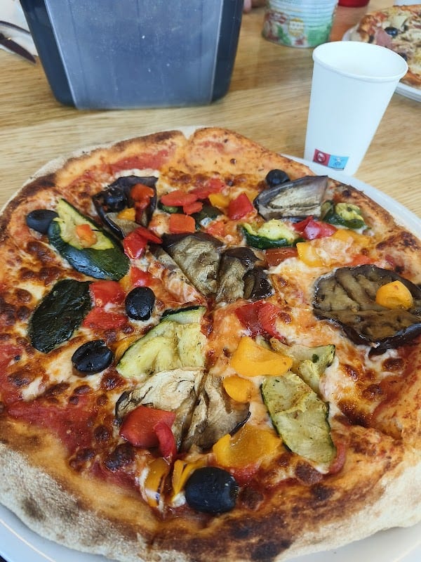 Restaurant FO Pizza à Gif-sur-Yvette, France