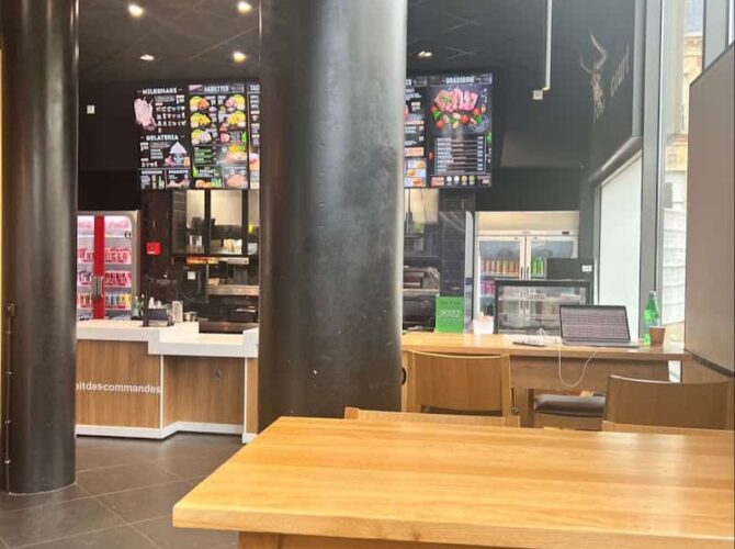 Restaurant Food court mantes à Mantes-la-Jolie, France