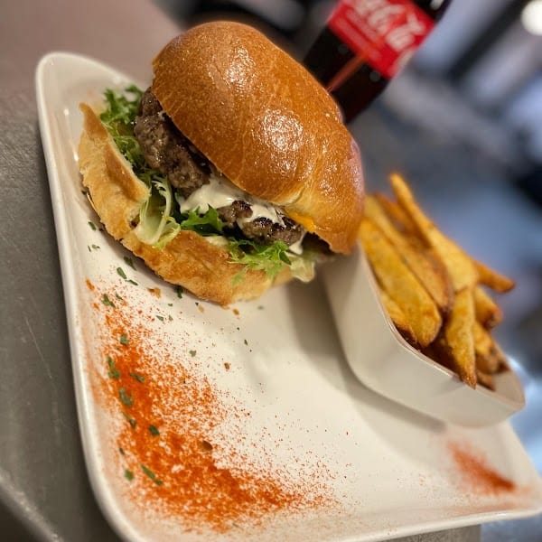 Restaurant Four Five à Vénissieux, France