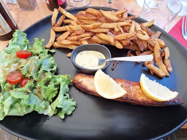 Restaurant Friends Café à La Sauve, France