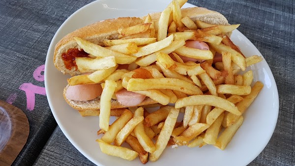 Restaurant Friterie Chez Flomado à Givet, France