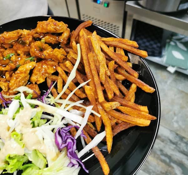 Restaurant FÜZ X HOT WOK à Bergerac, France