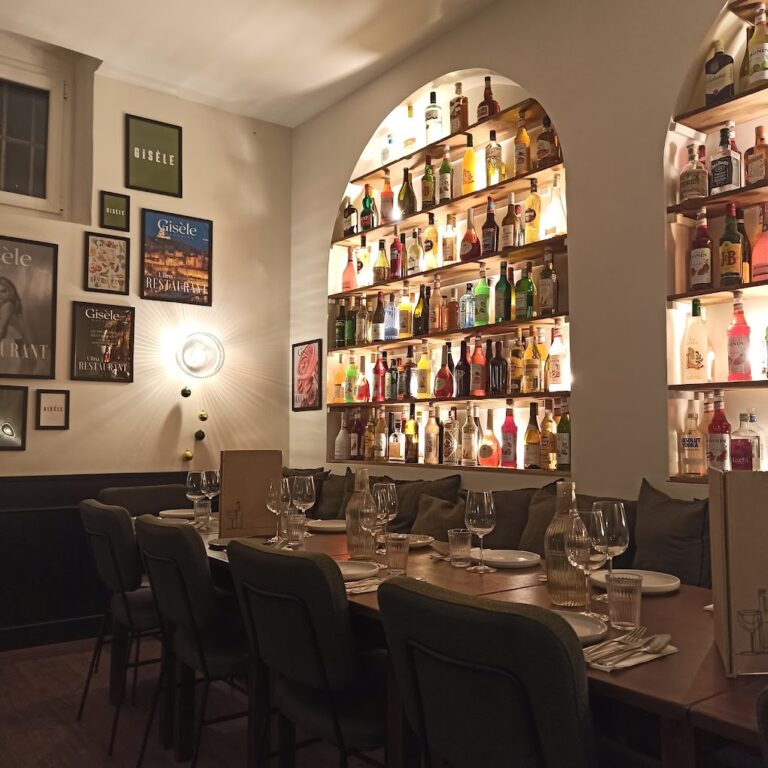 Gisèle Restaurant Salon-de-Provence à Salon-de-Provence, France