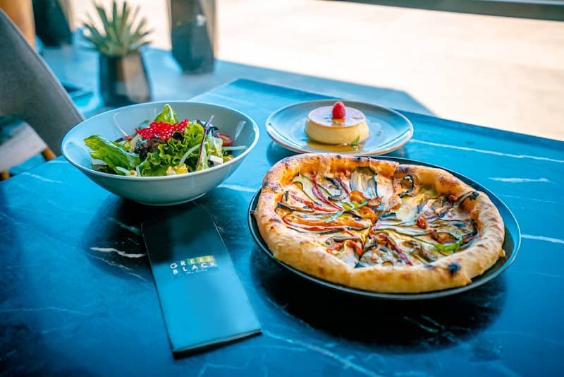 Restaurant Green Black • Marina à Casablanca, Maroc