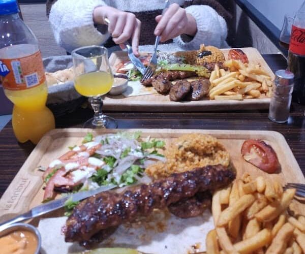 Grill Istanbul Restaurant Traditionnel Turque à Boulogne-sur-Mer, France