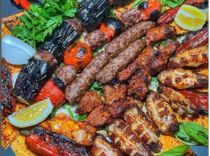 Restaurant Grill urfa à Mantes-la-Jolie, France