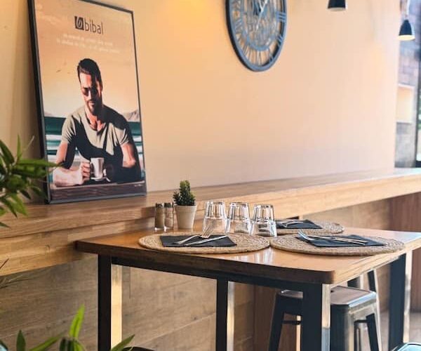 Restaurant Hall Café à Le Crès, France