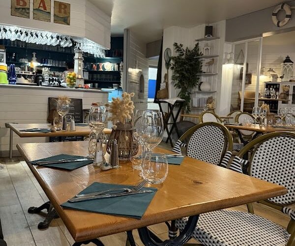 Restaurant Halte Marine à Mimizan, France