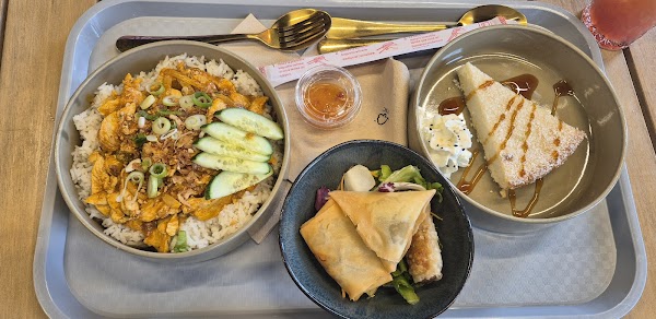 Restaurant Henri Food Court | Pau – Lescar à Lescar, France