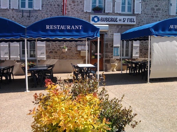 Restaurant Hostel De Saint Fiel à Saint-Fiel, France