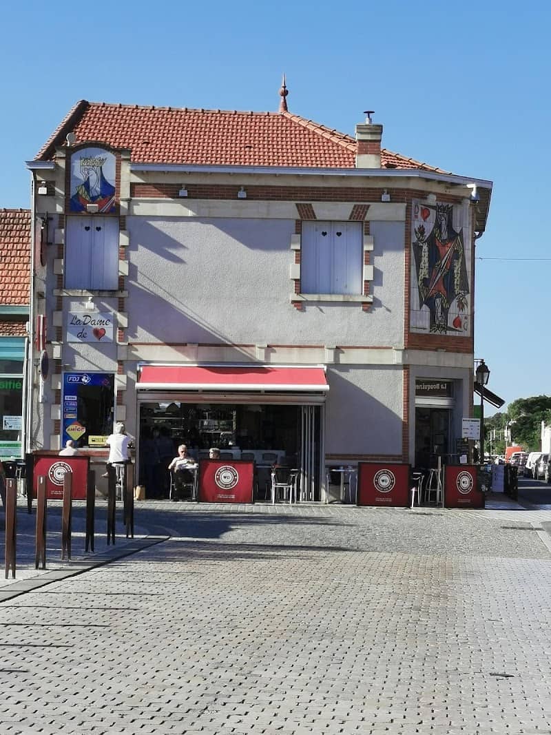 Restaurant Hotel La Dame De Coeur à Soulac-sur-Mer, France