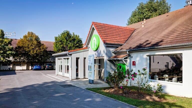Hôtel Restaurant Campanile Evry Ouest – Corbeil Essonnes à Corbeil-Essonnes, France — photo 1