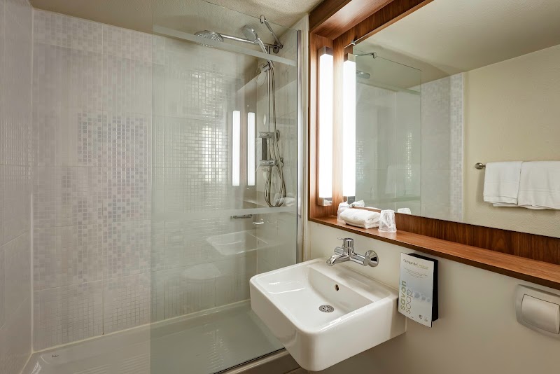 Hôtel Restaurant Campanile Evry Ouest – Corbeil Essonnes à Corbeil-Essonnes, France