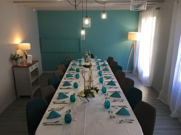 Hotel Restaurant de la Place à Saint-Jean-d'Angély, France