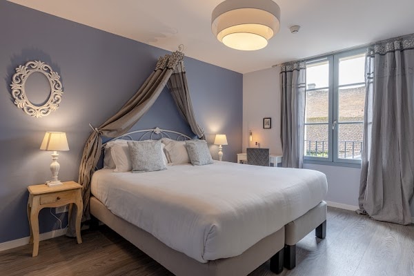 Hôtel Restaurant des Augustins à Saint-Cyprien, France