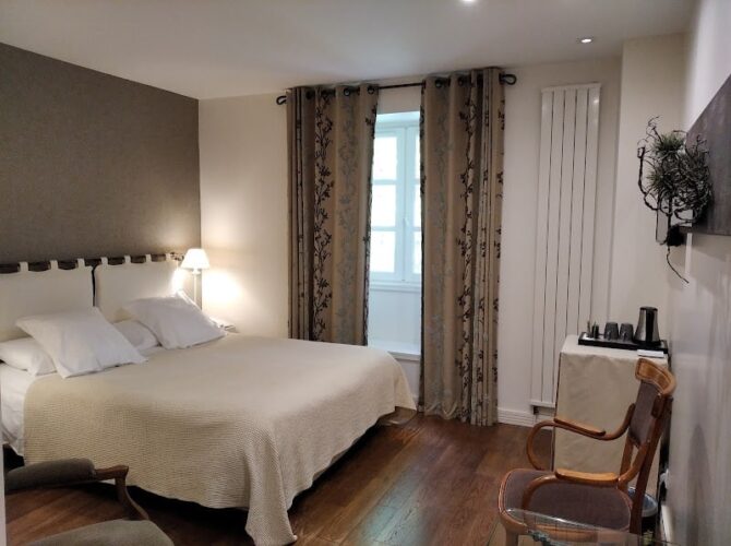 Hôtel restaurant du Vieux Pont à Belcastel, France