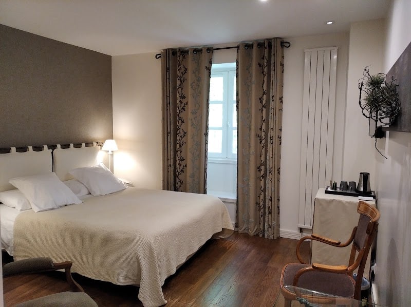 Hôtel restaurant du Vieux Pont à Belcastel, France