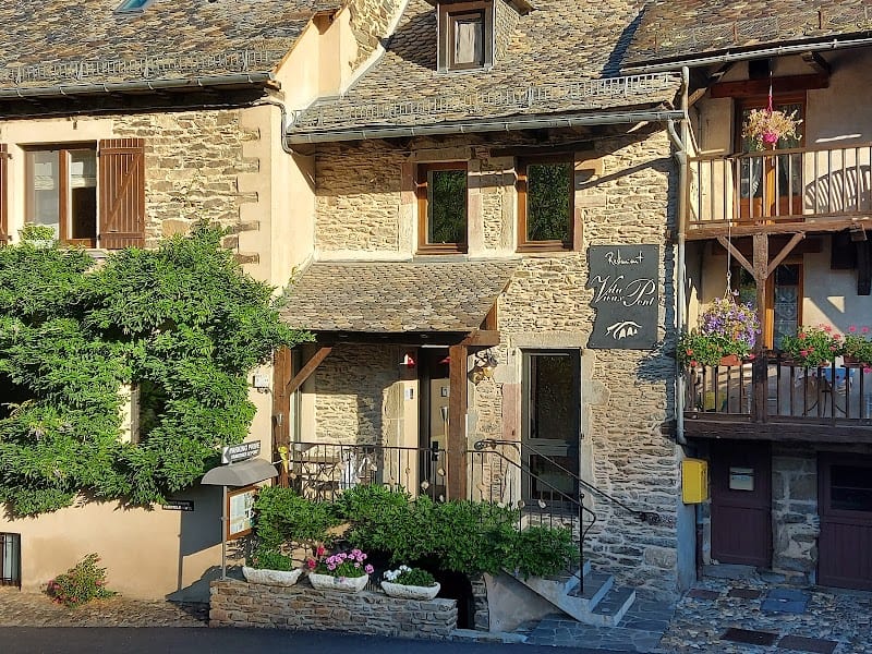 Hôtel restaurant du Vieux Pont à Belcastel, France