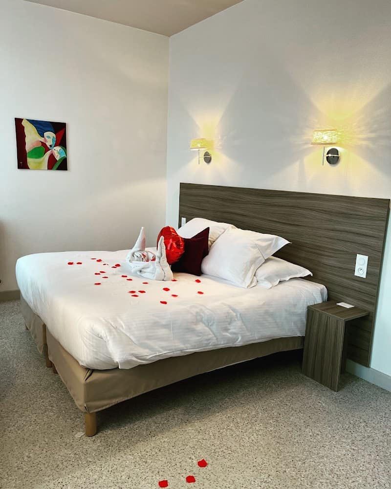 Hôtel- Restaurant Le Chapon Fin à Moissac, France