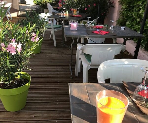 Hôtel Restaurant les Chênes à Sisteron, France