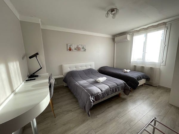 Hôtel Restaurant les Chênes à Sisteron, France