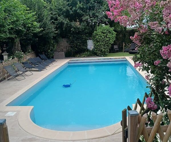 Hôtel Restaurants Spa Perier Du Bignon à Laval, France