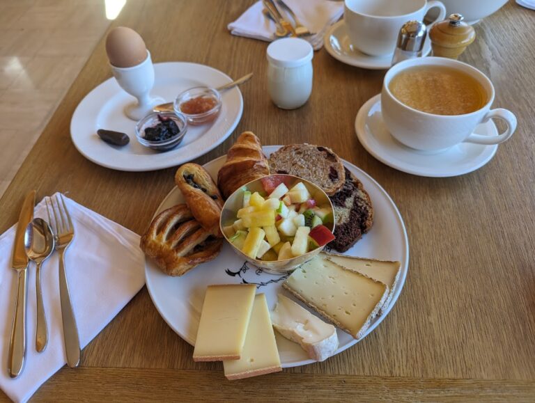 Restaurant Hôtel & Spa Le Dahu – Hôtel de famille depuis 1955 à Morzine, France